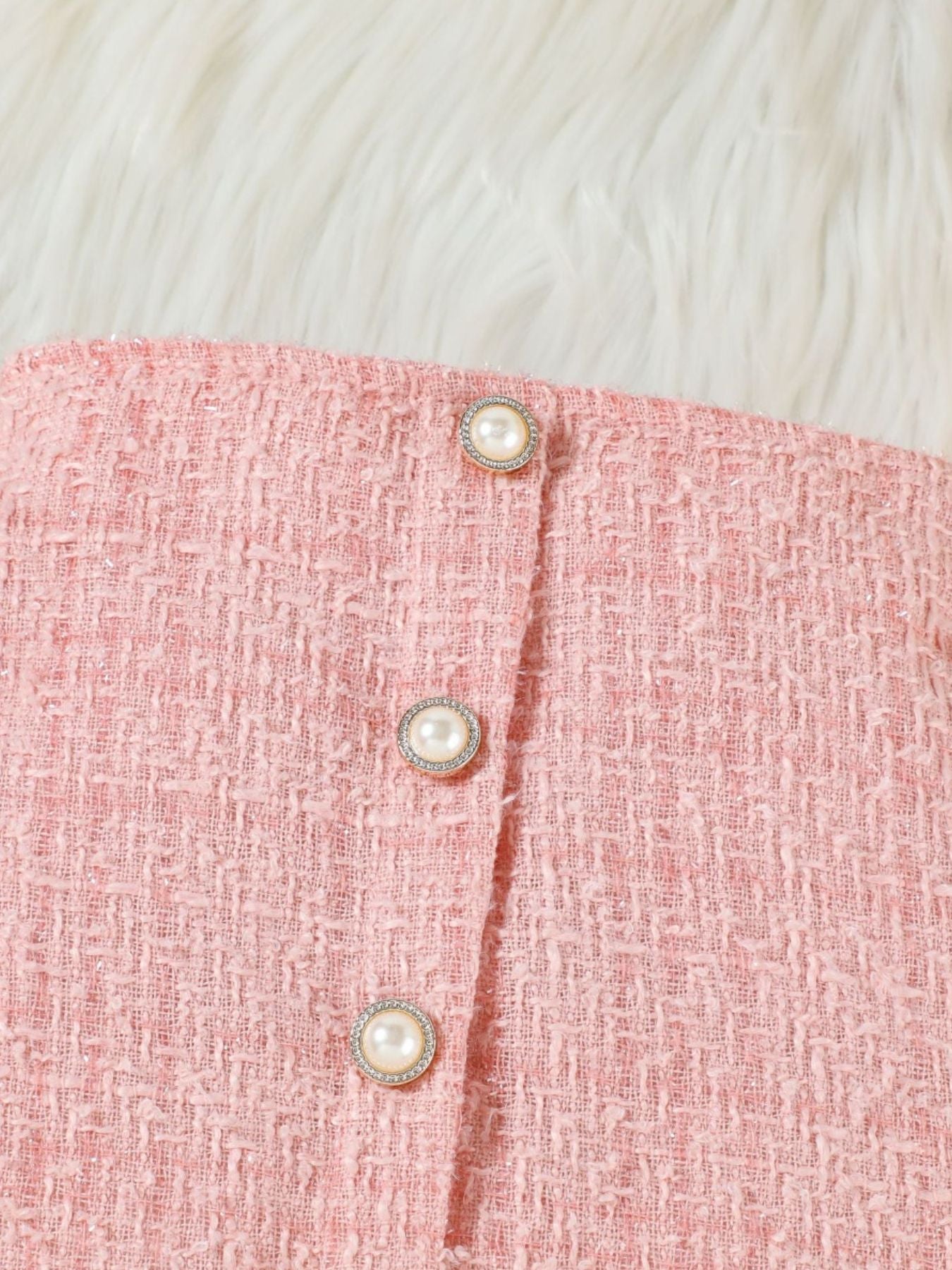 ce4ba5a3-dc02-4fb3-8467-e43c4e50d47b-Max